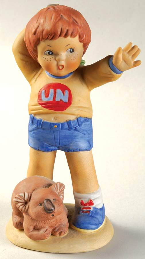 United Nations Children Malcolm From Australia - No Box by Franklin Mint-1
