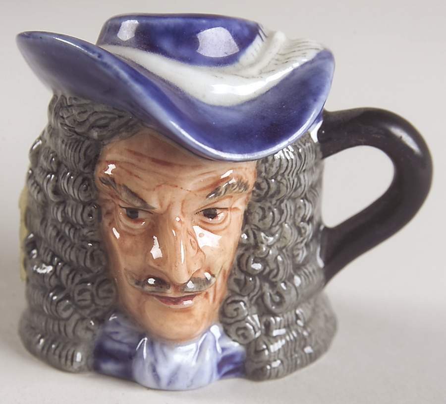 Mini Character Jugs Captain Hook - Boxed by Franklin Mint-1