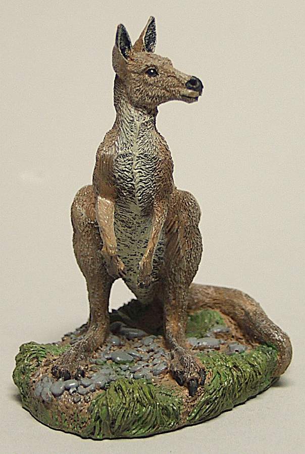 Wildlife Preserservation Gray Kangaroo - No Box by Franklin Mint-1