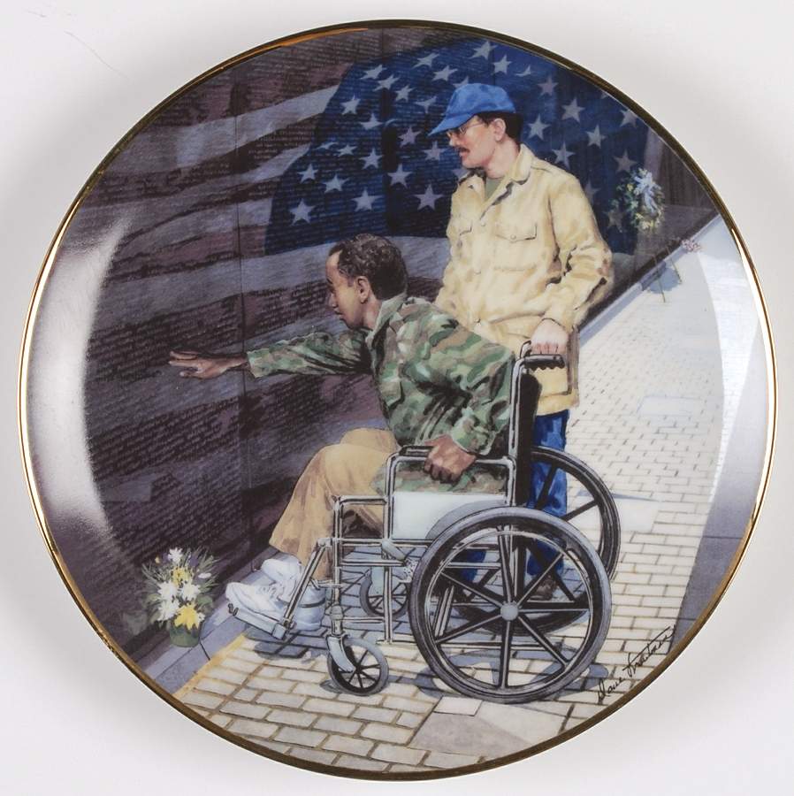 Vietnam Veterans Memorial Remembering A Friend - No Box by Franklin Mint-1