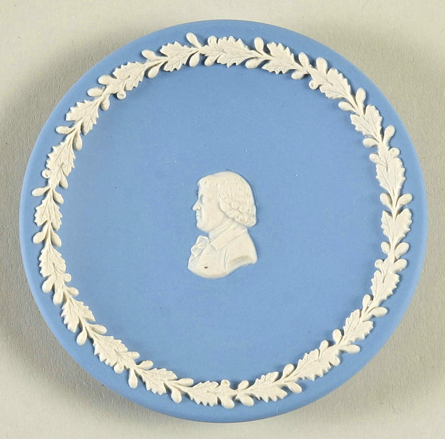 Great Porcelain Houses of The World Wedgwood - No Box by Franklin Mint-1