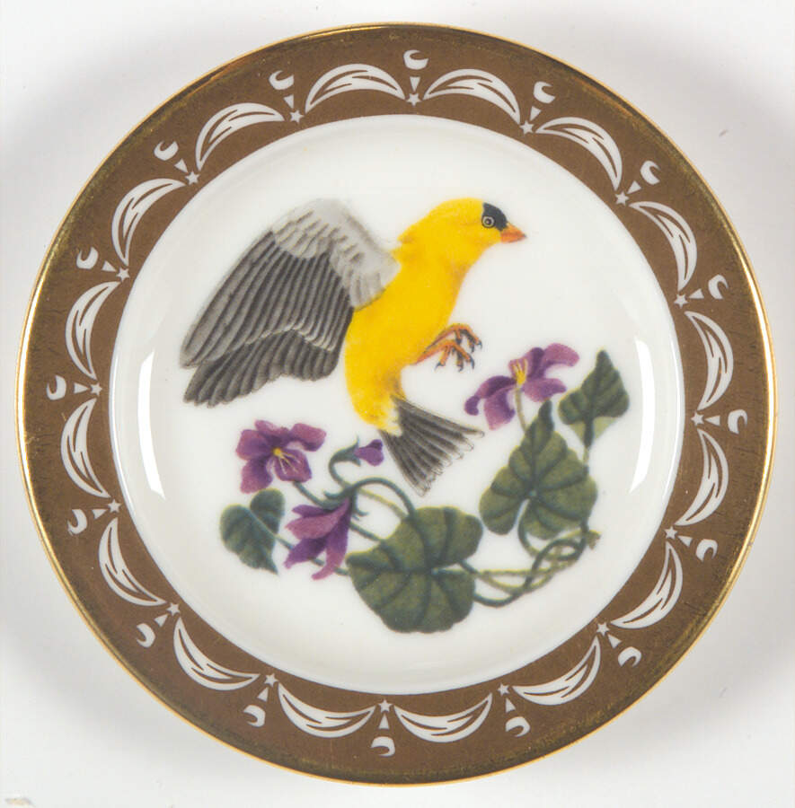 State Birds & Flowers Miniature New Jersey-Eastern Goldfinch / Violet - New Jersey, No Box by Franklin Mint-1