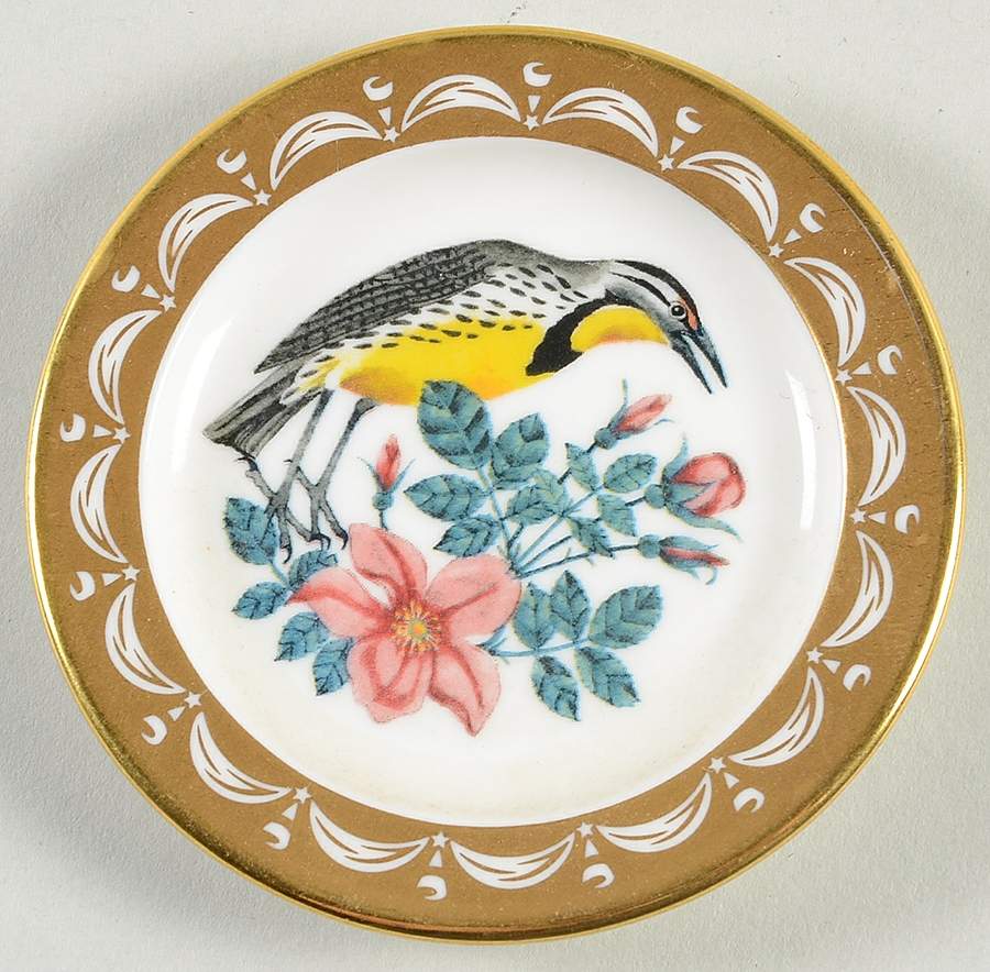 State Birds & Flowers Miniature North Dakota-Meadowlark / Prairie Rose - North Dakota, No Box by Franklin Mint-1