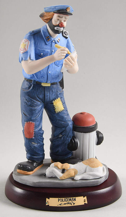 Emmett Kelly Jr-Professionals Policeman - No Box by Flambro-1