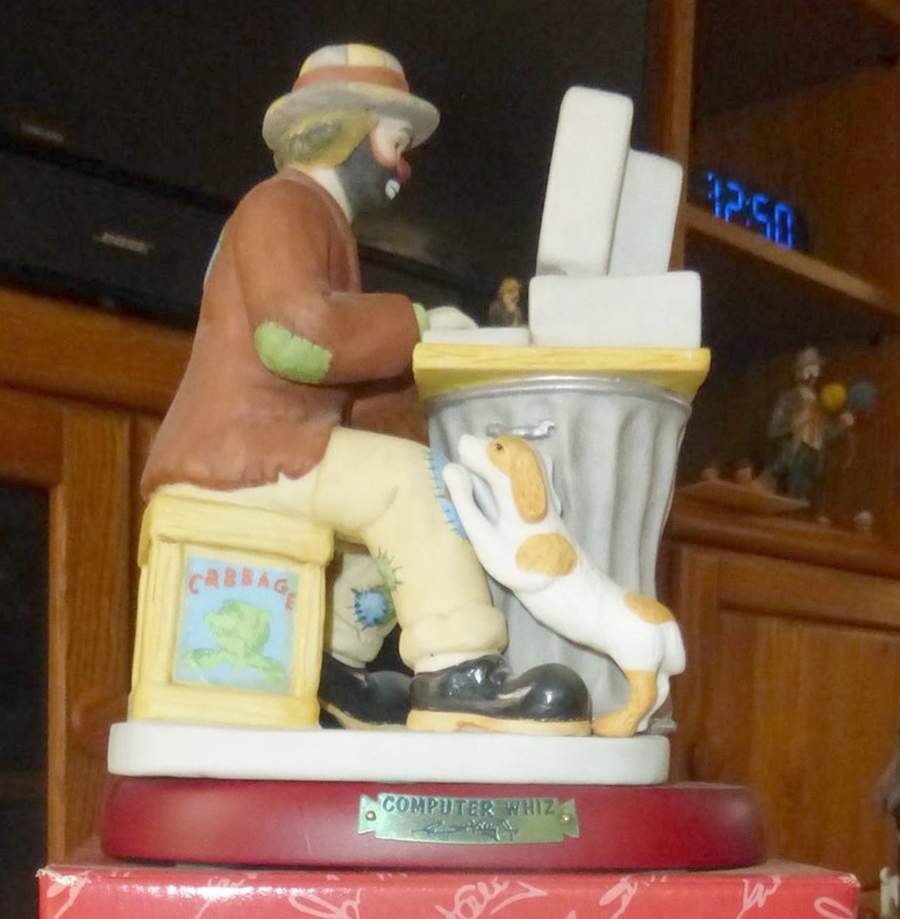 Emmett Kelly Jr-Professionals Computer Whiz With Dog - No Box by Flambro-1