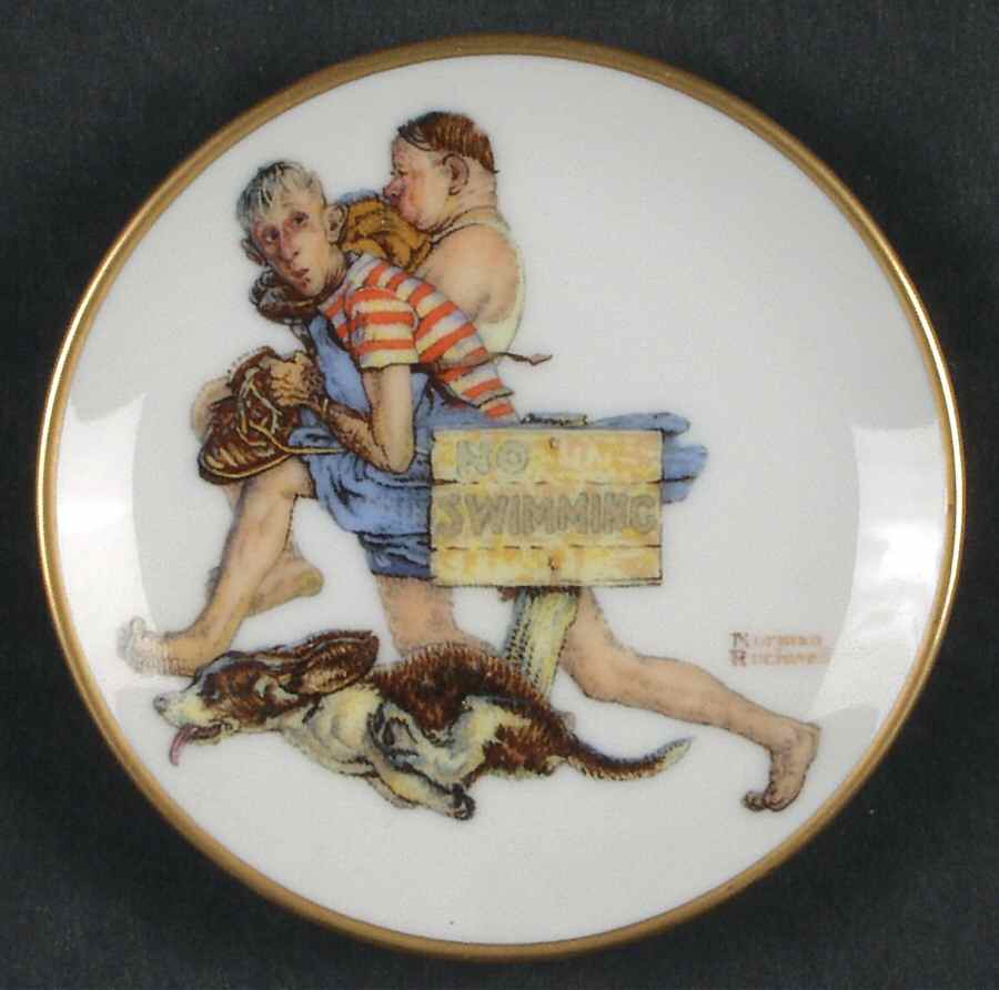 Four Seasons Miniature-Plates Hasty Retreat - No Box by Fairmont Collectible-1