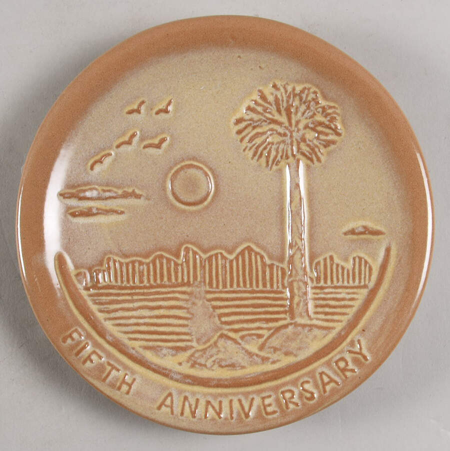 Plates Niroga-Florida 5th Anniversary - No Box by Frankoma-1