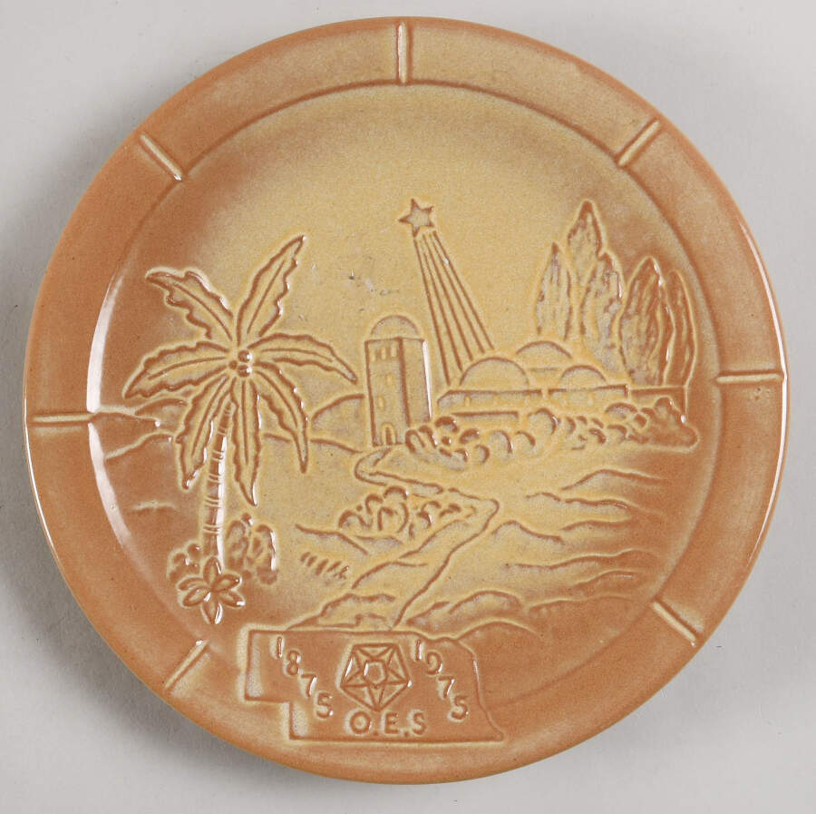 Plates 1875-1975 O.E.S.Masonic - No Box by Frankoma-1