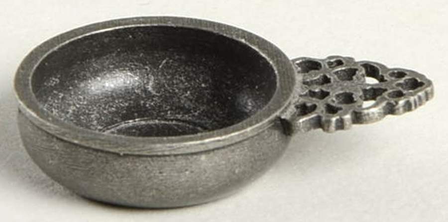 Colonial American Miniatures Flower Handled Porringer By Hamlin - No Box by Franklin Mint-1
