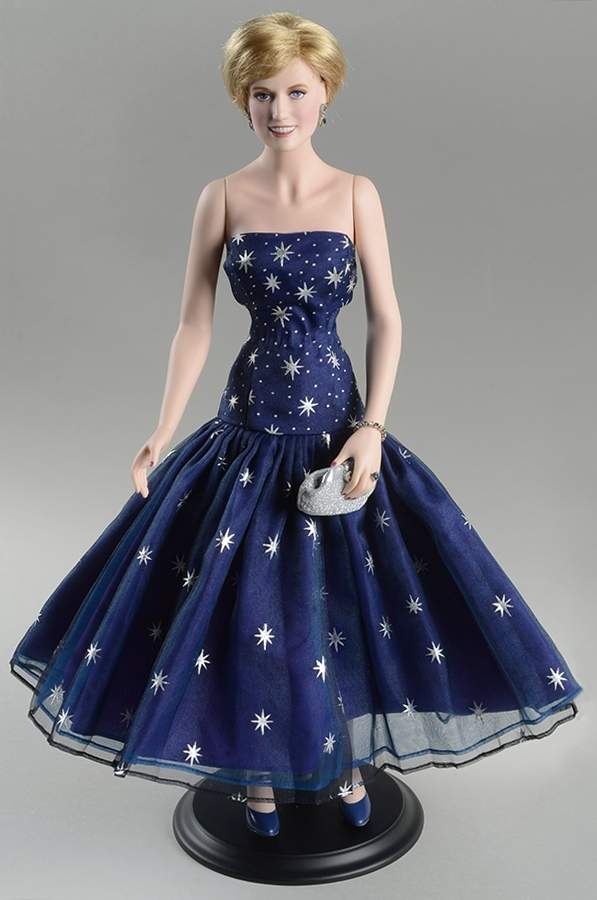 Diana Princess of Wales Porcelain Dolls Princess Of Enchantment - Boxed by Franklin Mint-1