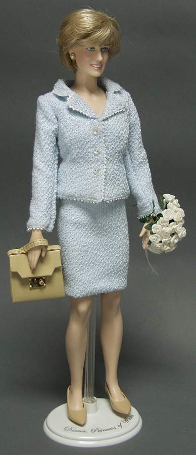 Diana Princess of Wales-Vinyl The People's Princess-Blue Suit - No Box by Franklin Mint-1