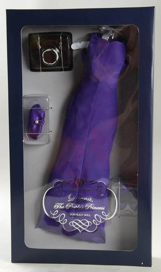 Diana Princess of Wales-Vinyl Ensemble-Purple Dress - Boxed by Franklin Mint-1