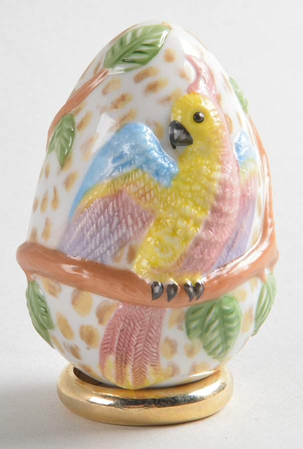 The Collector's Treasury of Eggs Majolica - No Box by Franklin Mint-1