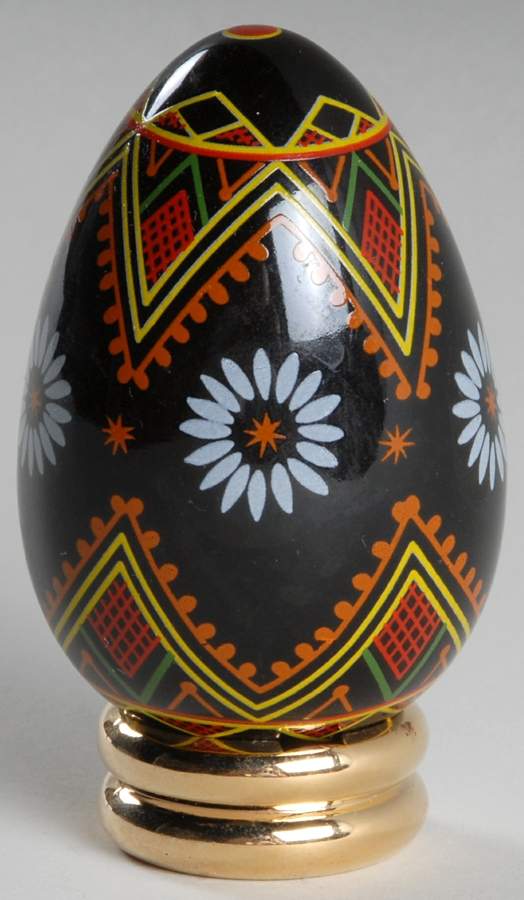 The Collector's Treasury of Eggs Ukranian - No Box by Franklin Mint-1