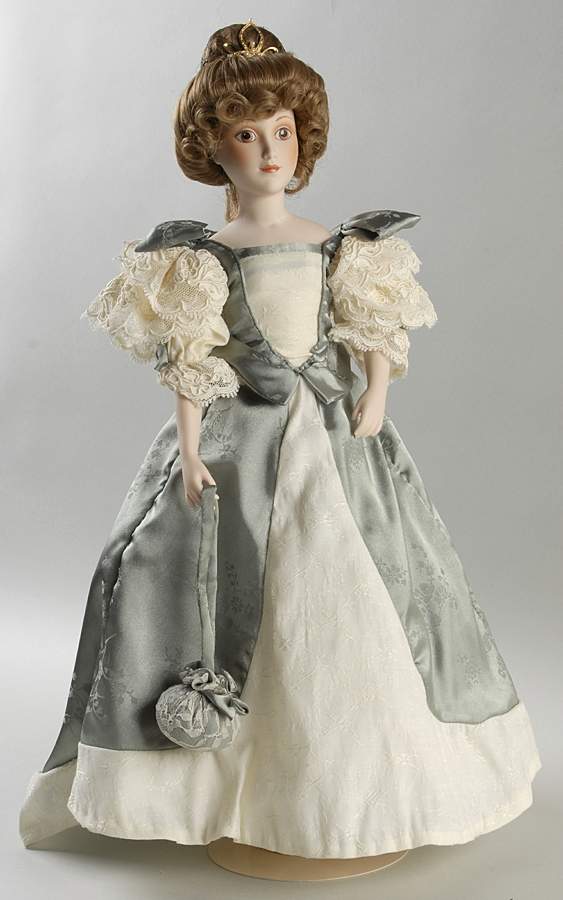 Franklin Mint Dolls Marie Louise - Boxed by Franklin Mint-1