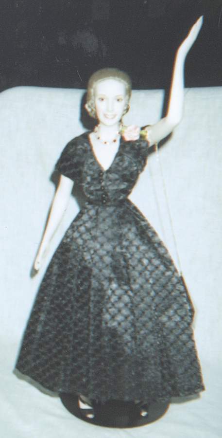 Franklin Mint Dolls Evita Peron - No Box by Franklin Mint-1