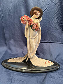 Louis Icart Collection Tosca - No Box by Franklin Mint-1