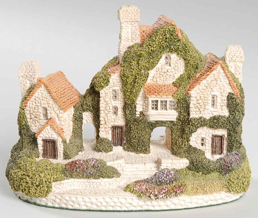 British Heritage-Miniature Ivey Mews - Boxed by Fraser Intl-1