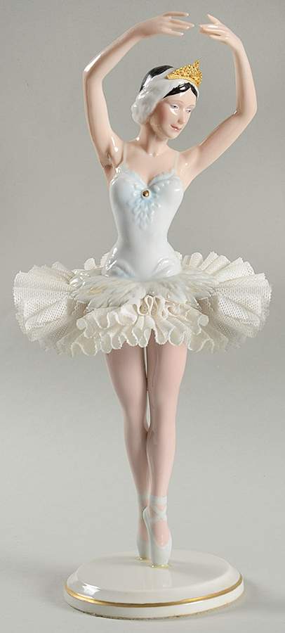 Ballet Figurines Swan Lake - No Box by Franklin Mint-1