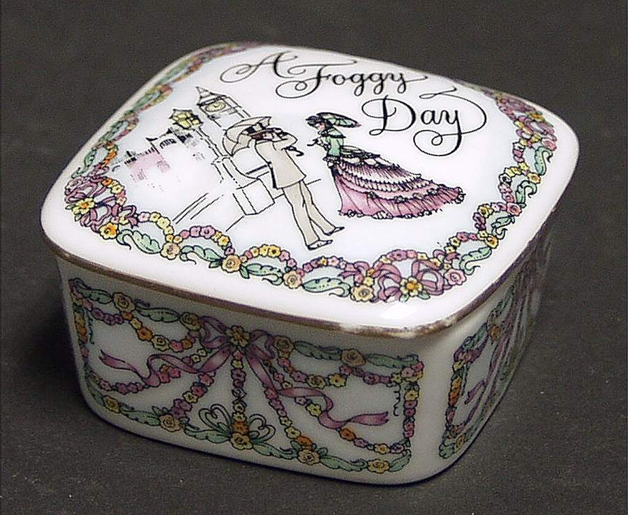 Songs of Love Music Box A Foggy Day - Boxed by Franklin Mint-1