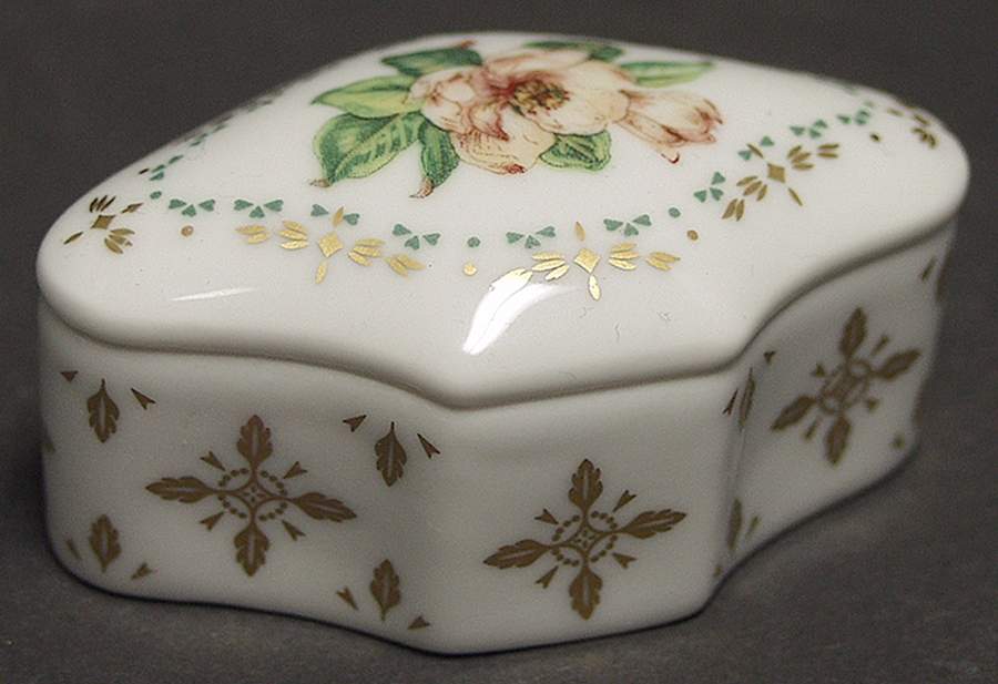 Flowers of Colonial America-Box Magnolia - No Box by Franklin Mint-1