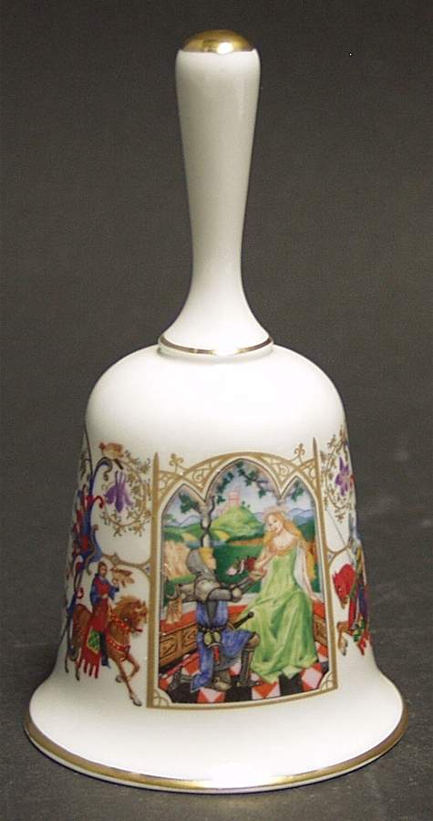 Romance of Camelot Lancelot Offers Guinevere Jewels - No Box by Franklin Mint-1