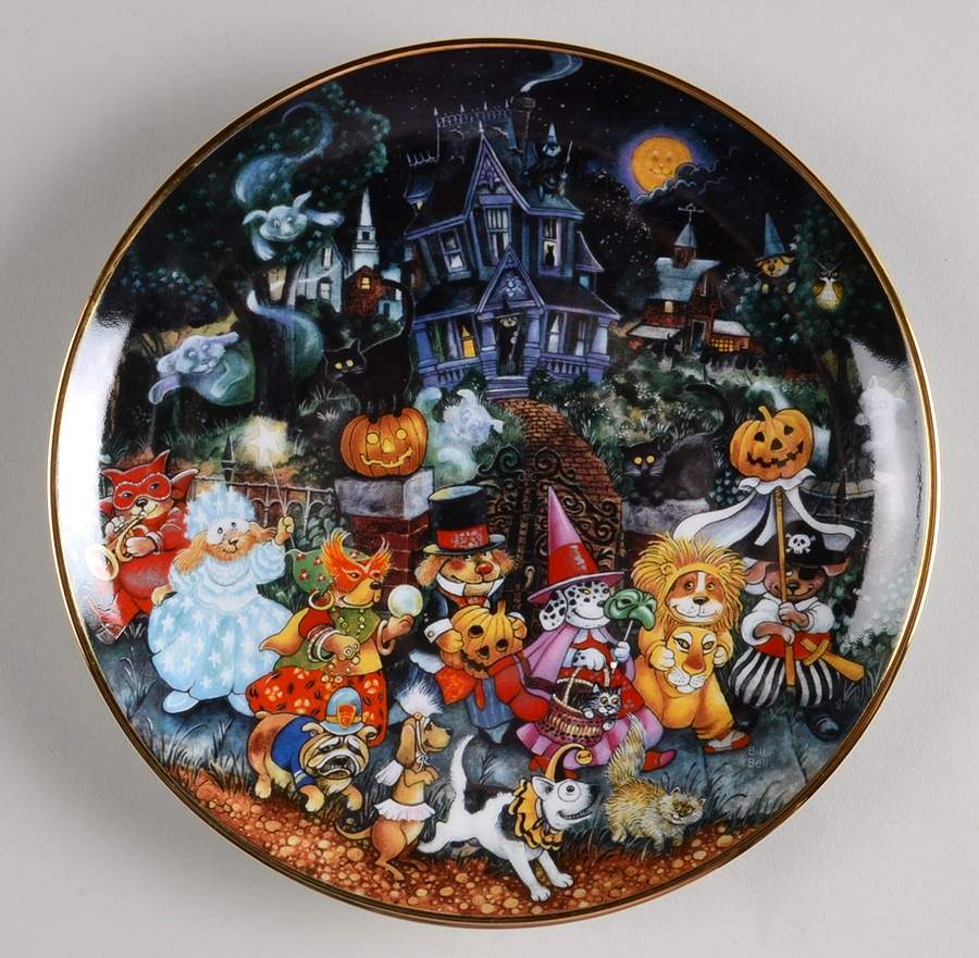 Holiday Dogs Howl-O-Ween - No Box by Franklin Mint-1