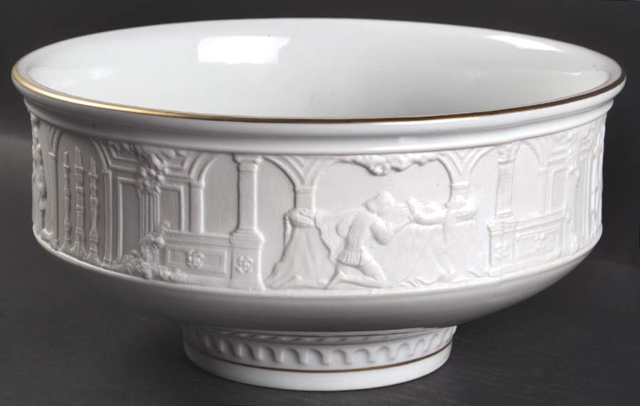 Romeo and Juliet Giftware The Romeo And Juliet Bowl - No Box by Franklin Mint-1