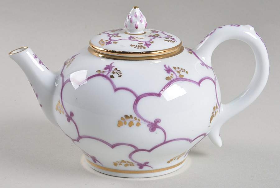 Victoria and Albert Museum Tea Pot Venice - No Box by Franklin Mint-1