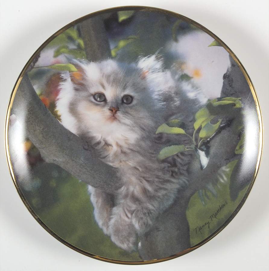 Nancy Matthews Cats Out On A Limb - No Box by Franklin Mint-1
