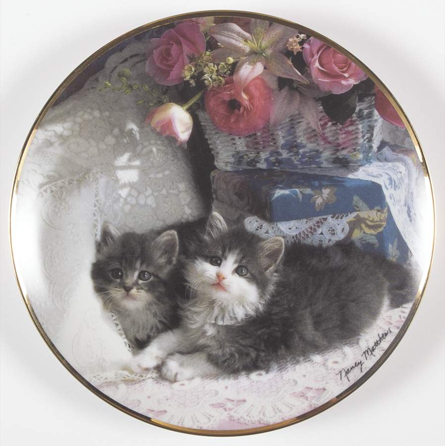 Nancy Matthews Cats Ladies Of Leisure - No Box by Franklin Mint-1