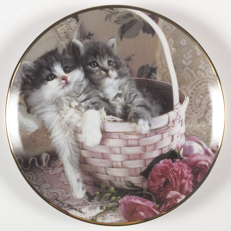Nancy Matthews Cats Just Hangin Out - No Box by Franklin Mint-1