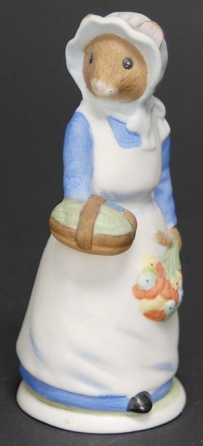 The Woodmouse Family Daisy - No Box by Franklin Mint-1