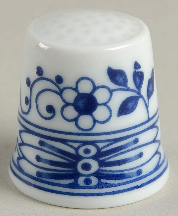 Great Porcelain Houses Hutschenreuther - No Box by Franklin Mint-1