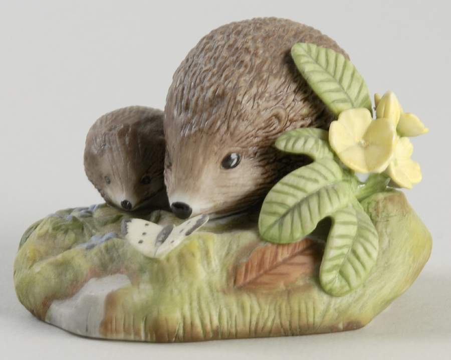 Woodland Year June-Country Garden - No Box by Franklin Mint-1