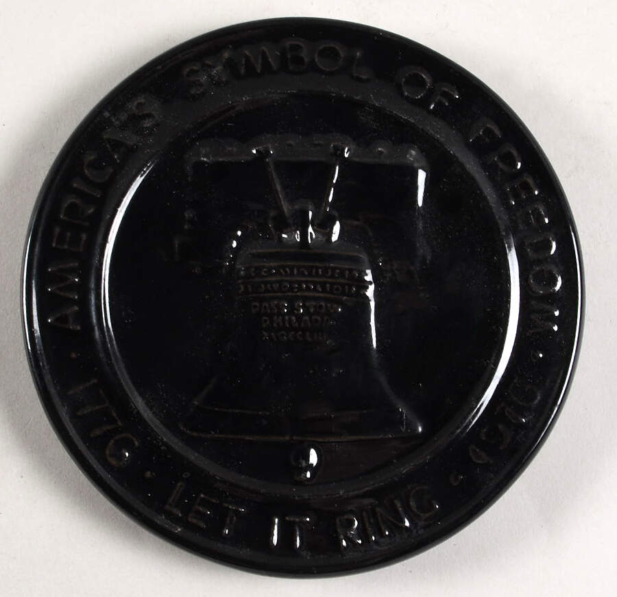 Bicentennial Trivet Liberty Bell-Black - No Box by Frankoma-1