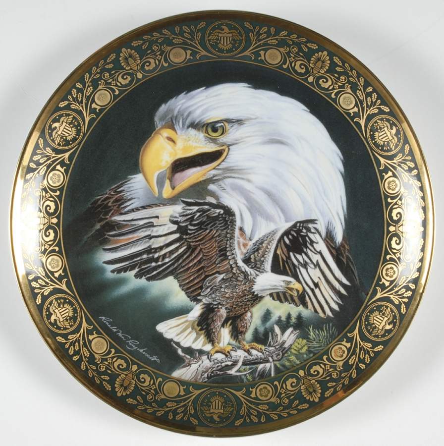 The Freedoms Foundation of Valley Forge The Call Of Freedom-Green Border - No Box by Franklin Mint-1