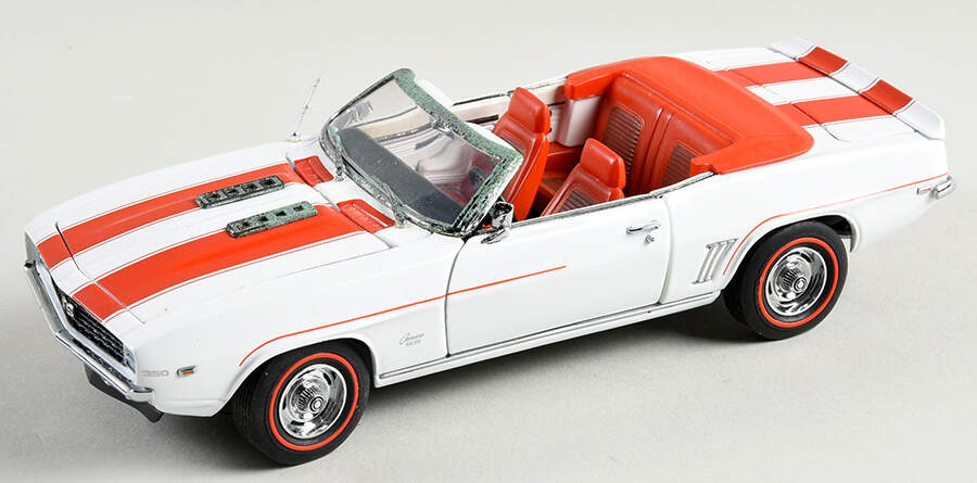 Precision Models 1969 Camaro Ss-White Red Stripes - Boxed by Franklin Mint-1