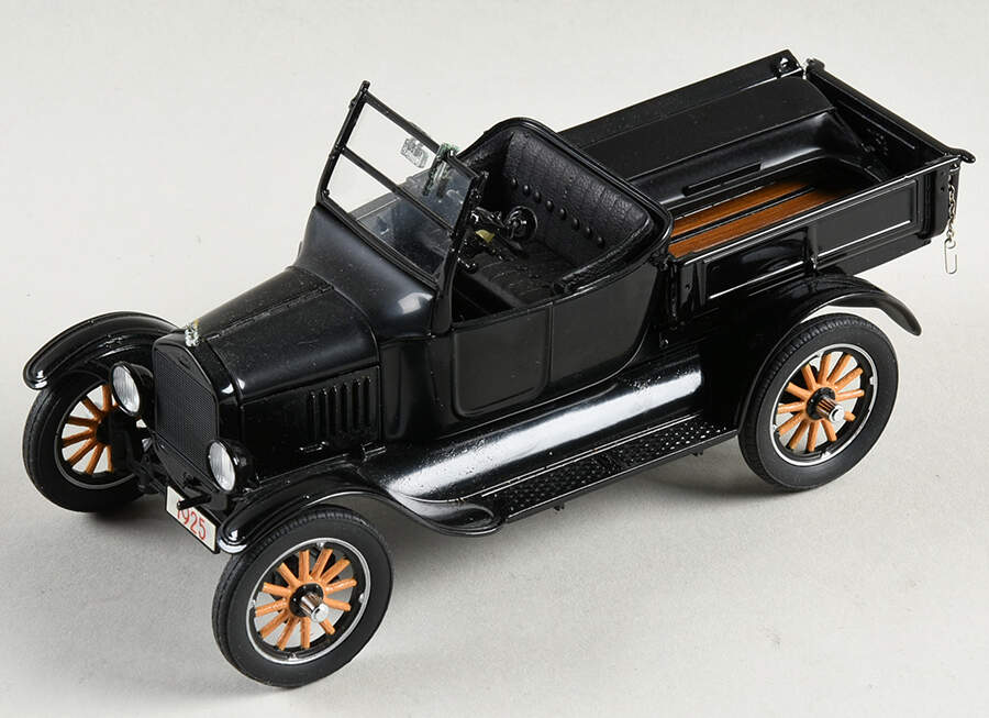 Precision Models 1925 Ford Model T Runabout Pickup - Boxed by Franklin Mint-1