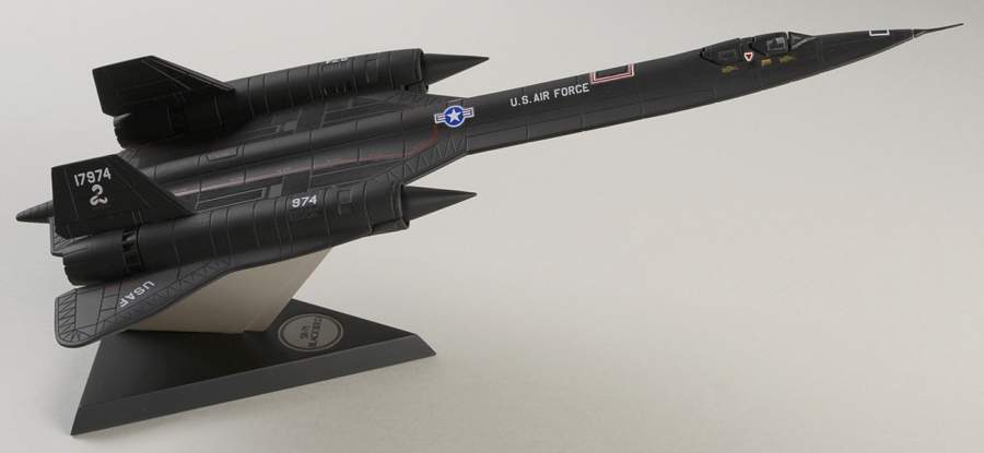Precision Models-Armour Collection Sr-71 Blackbird - Boxed by Franklin Mint-1