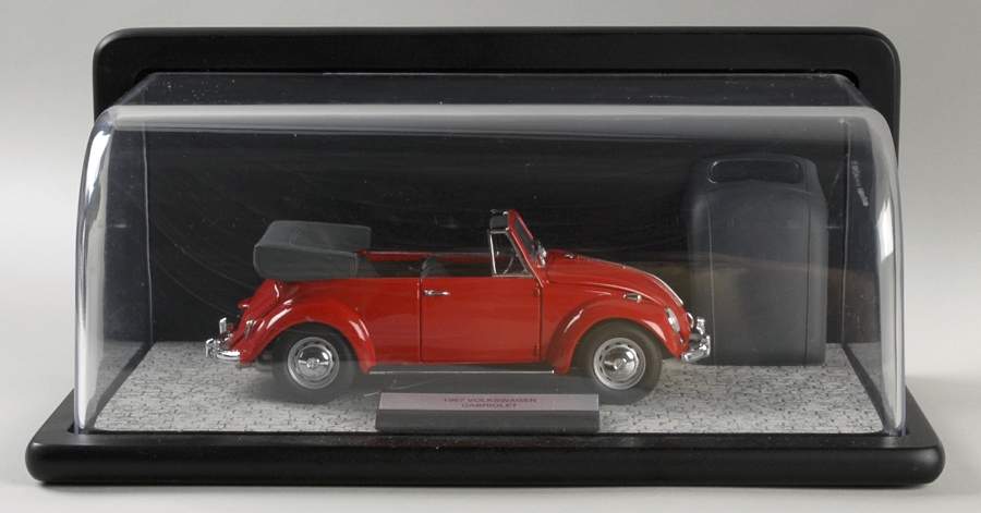 Precision Models 1967 Volkswagen Cabriolet-Red - No Box by Franklin Mint-1