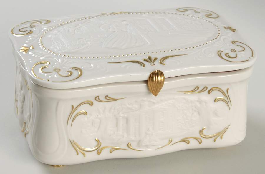 Gone with the Wind 50th Anniversary - No Box by Franklin Mint-1