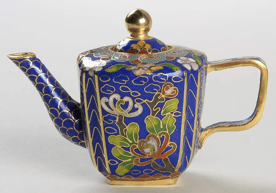 Jewels of the Ming Dynasty Lotus Teapot - No Box by Franklin Mint-1