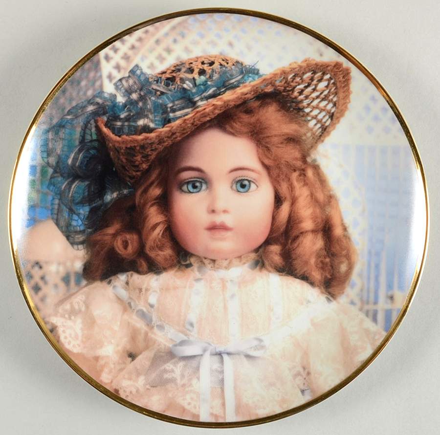 Hanau Doll Museum Antique Doll - No Box by Franklin Mint-1