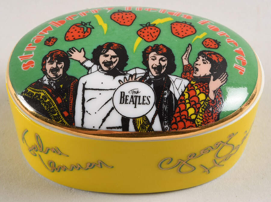 The Best of the Beatles Strawberry Fields Forever - Boxed by Franklin Mint-1