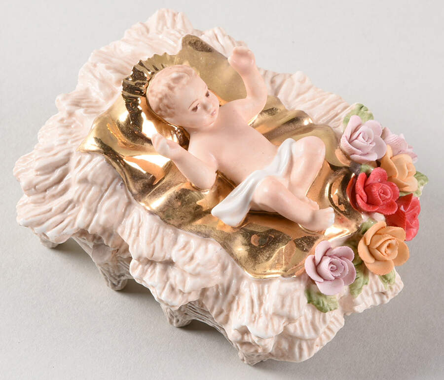 Capodimonte Rose Baby Jesus - Boxed by Franklin Mint-1