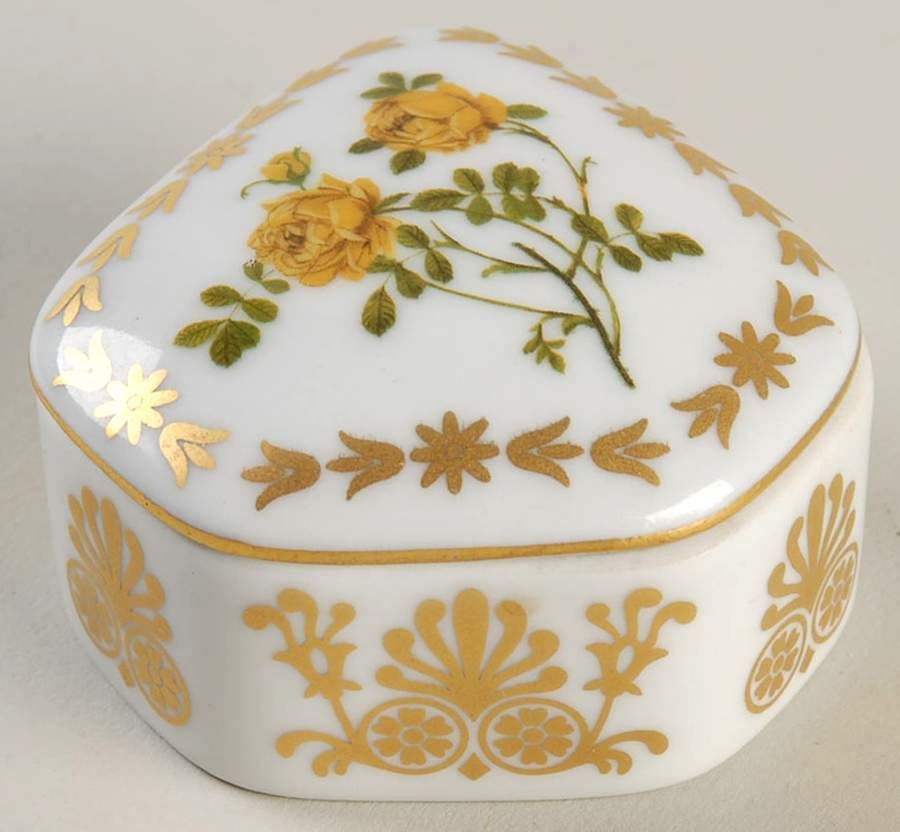 Empress Josephines Rose Garden Rosa Hemisphaerica - No Box by Franklin Mint-1