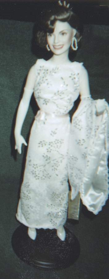 Jacqueline Kennedy Paris Lights - Boxed by Franklin Mint-1