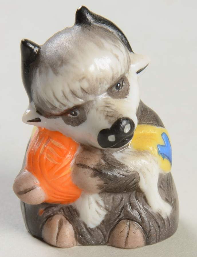 Animal Alphabet Thimbles Y Is For Yak - No Box by Franklin Mint-1