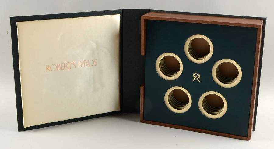 Roberts Birds Display Album - Display Rack Wood by Franklin Mint-1
